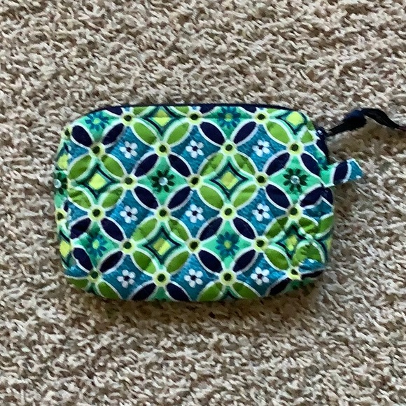 NWOT-Vera Bradley bag with matching cosmetic bag - Picture 12 of 13